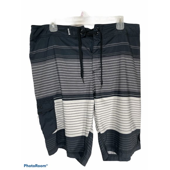 Hurley Men's Swim Trunks Shorts Striped Gray White Black Size 36 - Picture 1 of 2